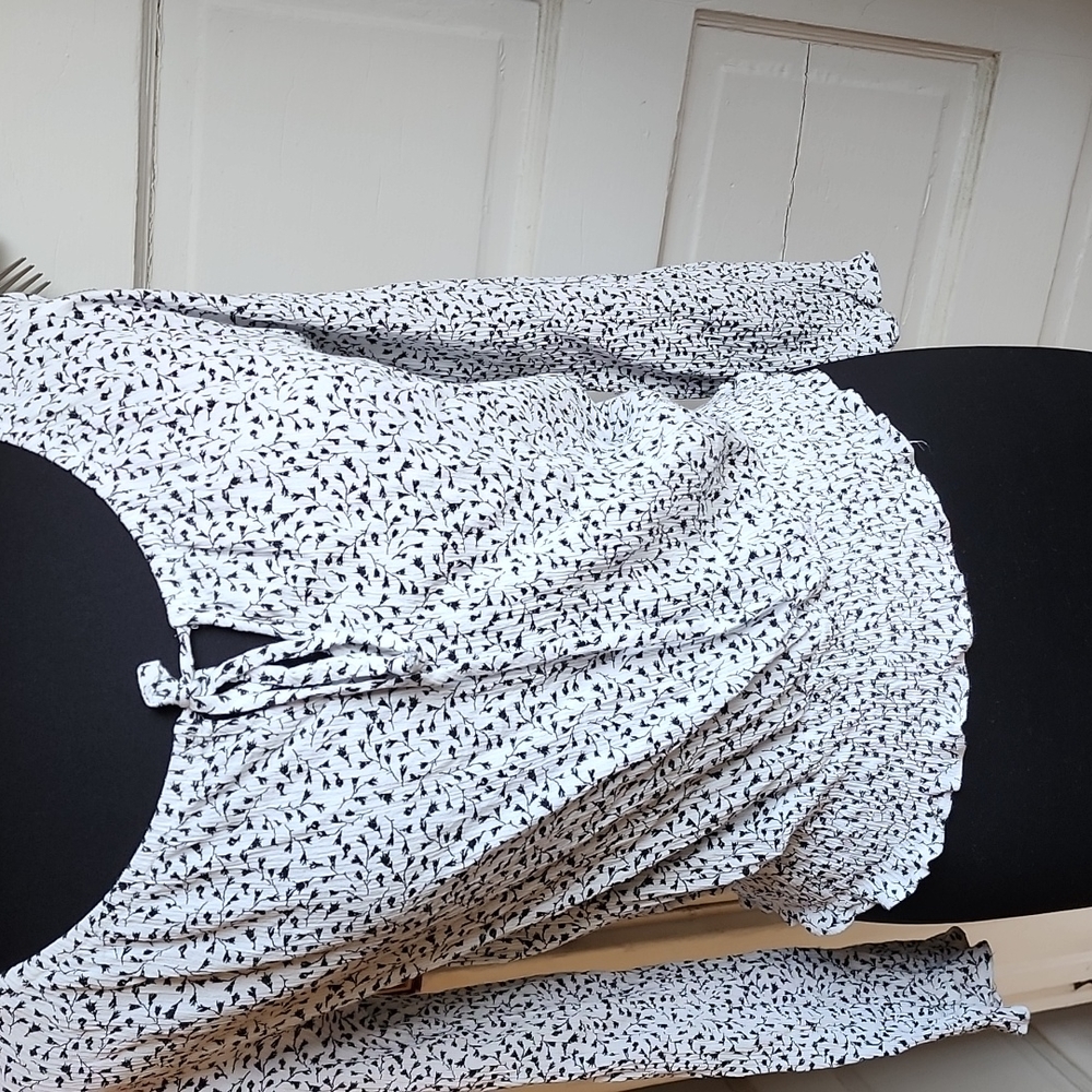 Womens blouse by timing size L